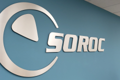 Brushed-aluminium-face-logo-SOROC