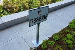 No trespassing sign