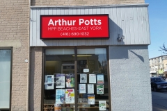 Sign box Arthur Potts